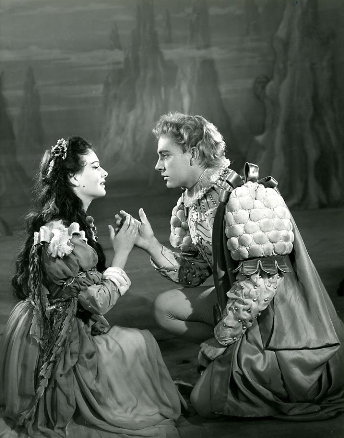Miranda, played by Hazel Penwarden and Ferdinand played by Richard Burton. Photographer Angus McBean, copyright RSC