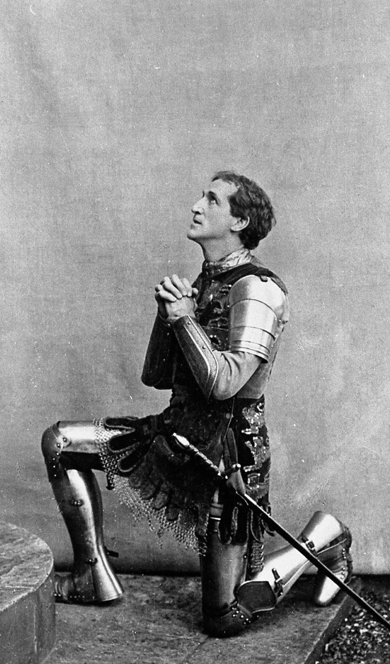 Frank Benson dressed as King Henry V, 1913.