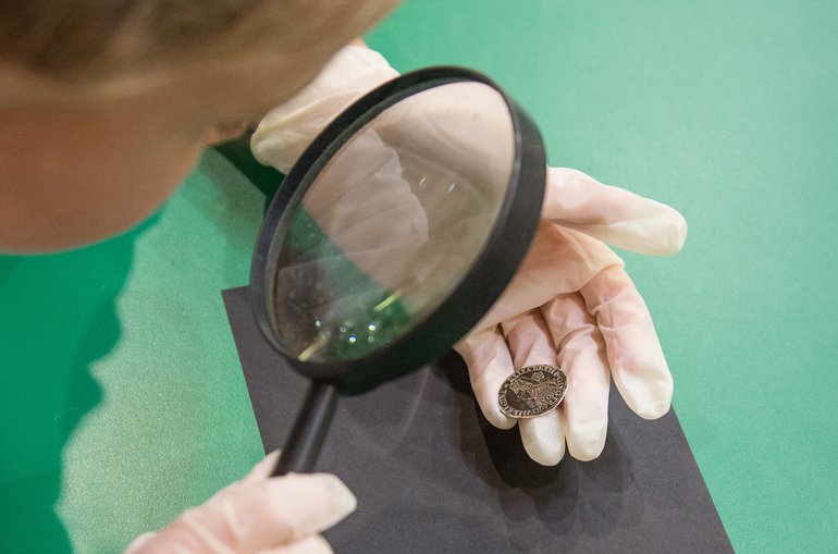 Rich Man Poor Man magnifying glasses