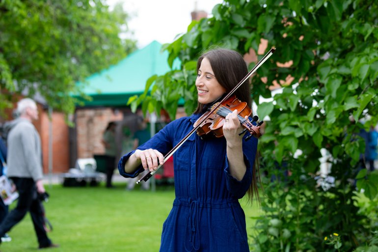 sm-SBT New Place Garden 71